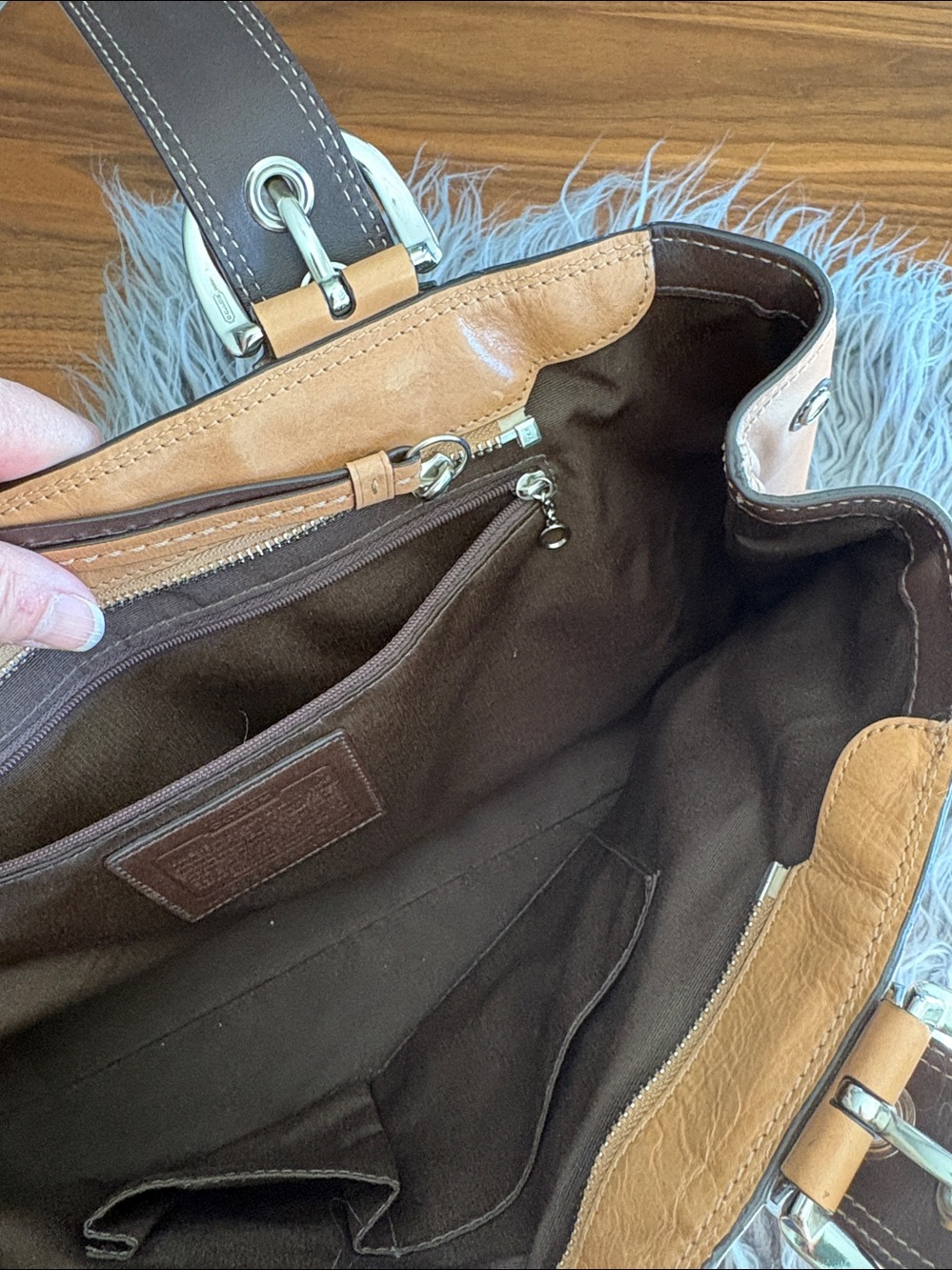 Coach purse - Picture 12 of 13